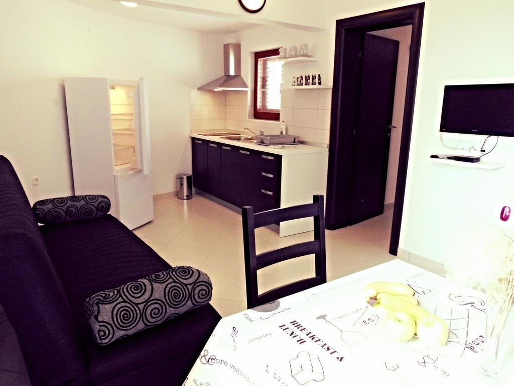 Apartmani Simic Starigrad Paklenica Ngoại thất bức ảnh