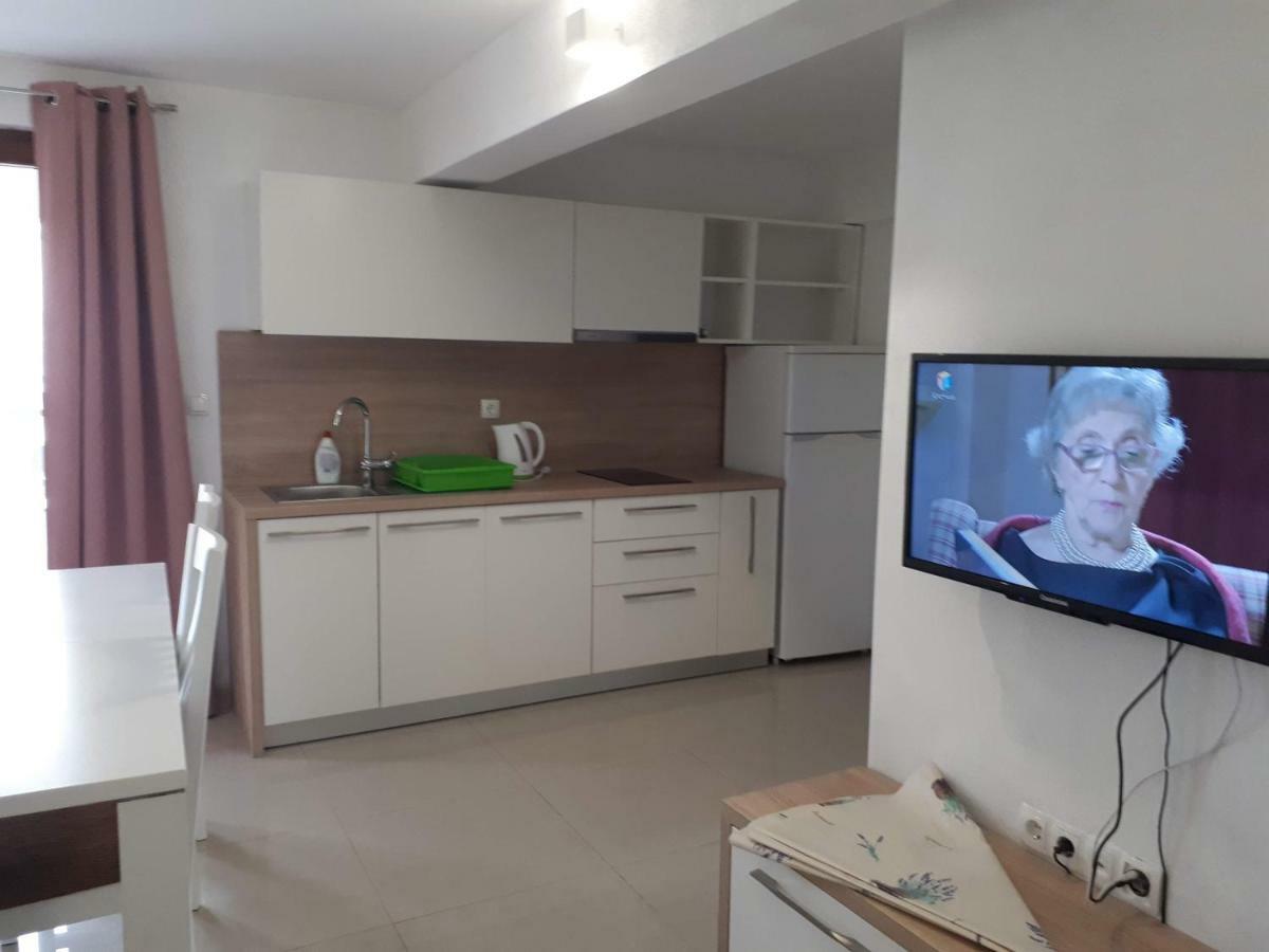 Apartmani Simic Starigrad Paklenica Ngoại thất bức ảnh